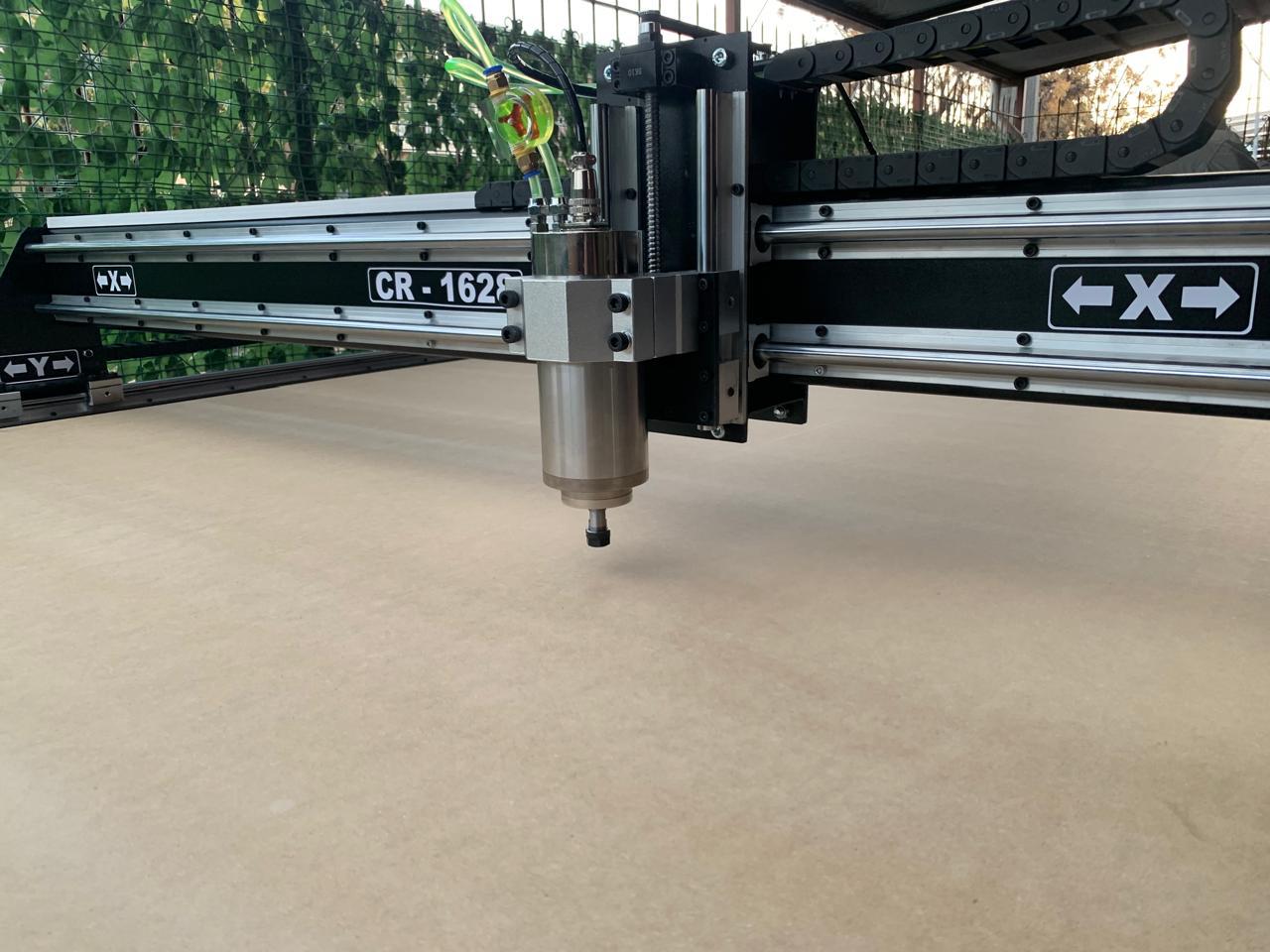 CNC Router de escritorio 1000 por 1200 mm